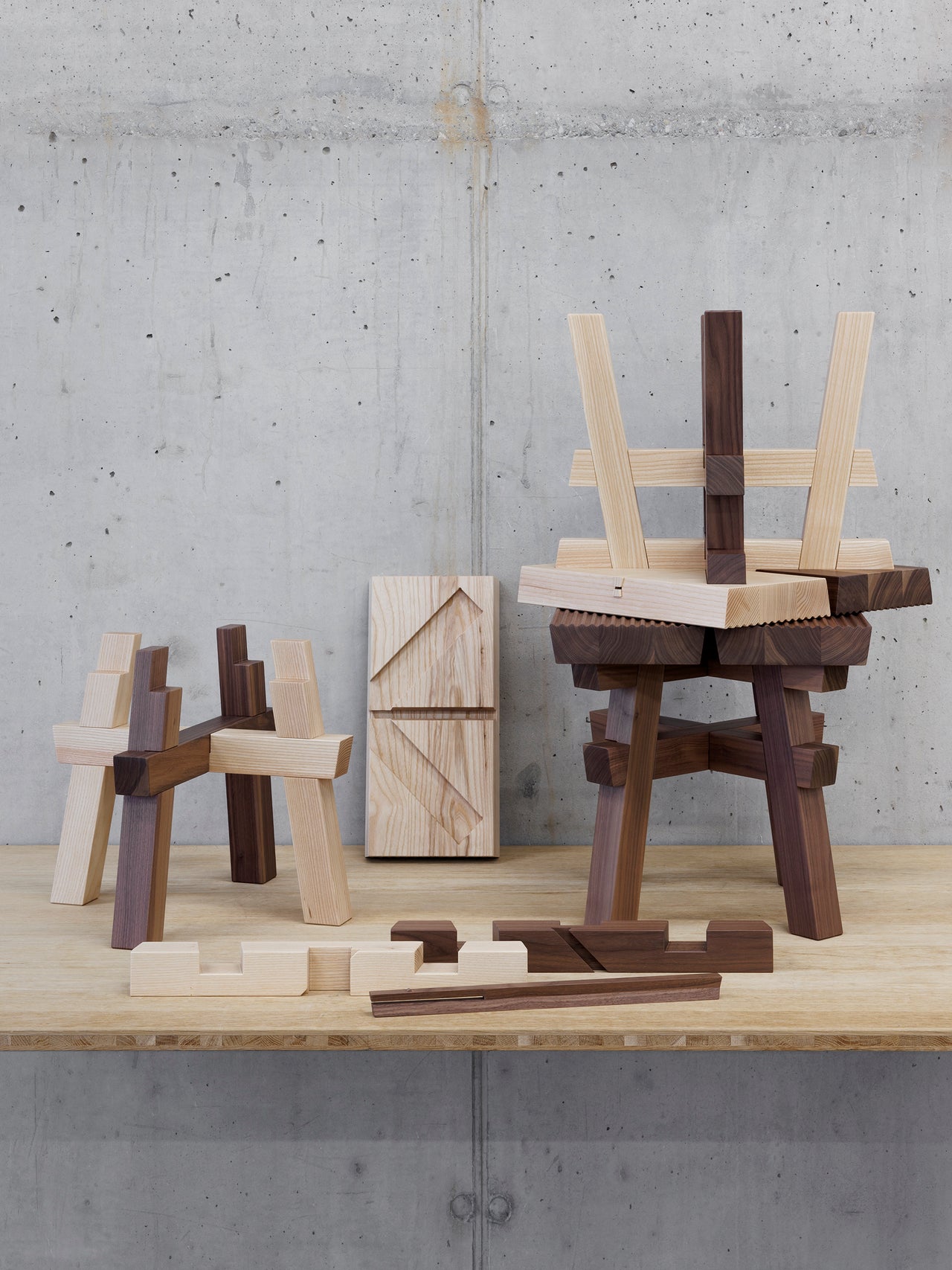 Hong Kong Stool Droite et Gauche Limited Edition